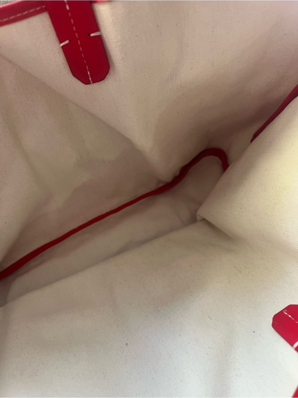 Red Patterned Tote with Matching Pouch - Picture 5 of 6